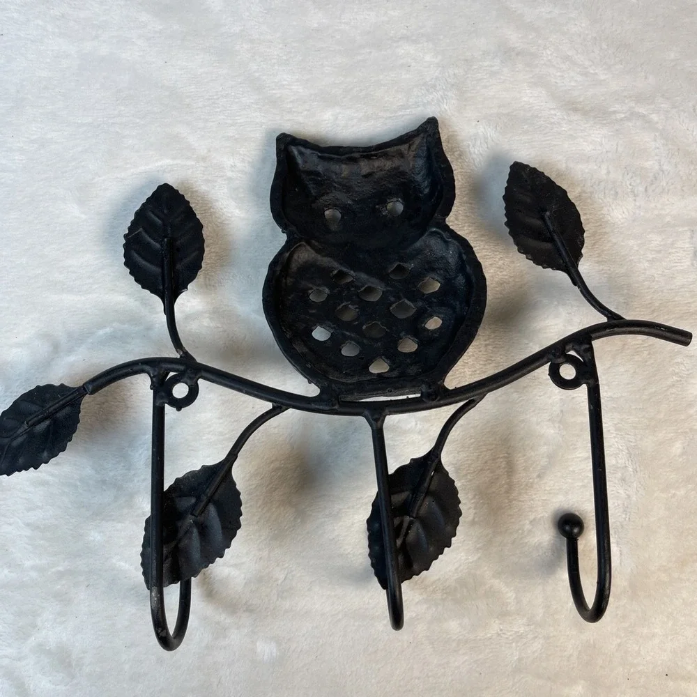 VTG Cast Iron Owl on Branch 3-Hook Wall Rack 9.5